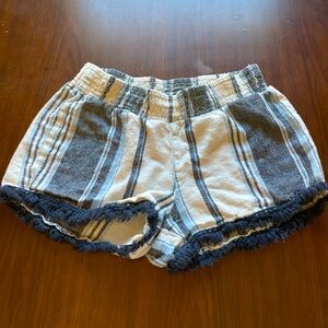 No boundaries beach shorts, blue and white stripes